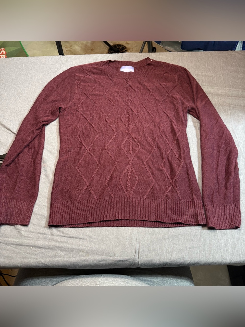 Laura Scott Diamond Cable Crewneck Sweater - Burgundy